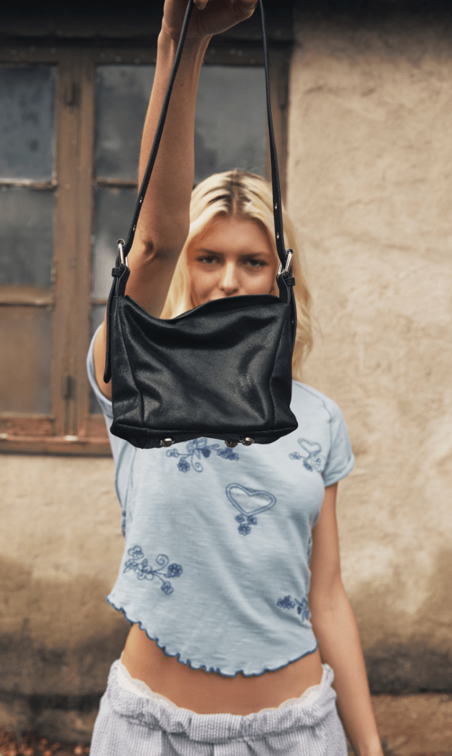 SABI SHOULDER BAG by Fre People